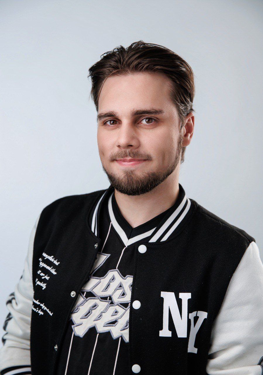 Михаил Волков